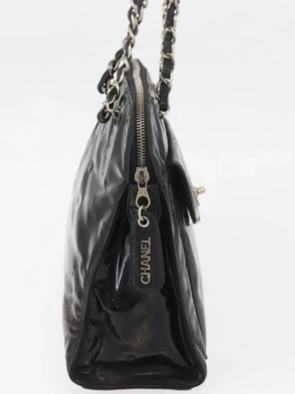 CHANEL brand	chanel color	black